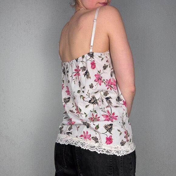 White floral lace cami tank top adjustable straps Y2K - fits like size small - Picture 4 of 7